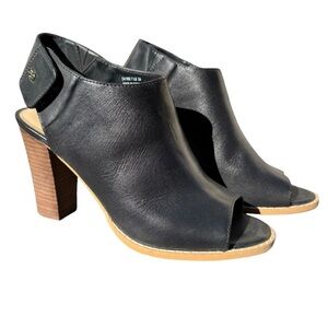 Cole Haan Wrey Black Bootie Size 7.5 EUC